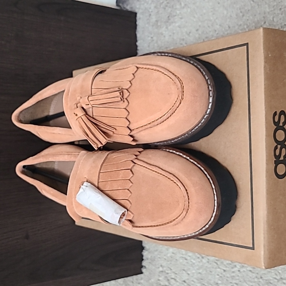 Asos - Picture 3 of 5